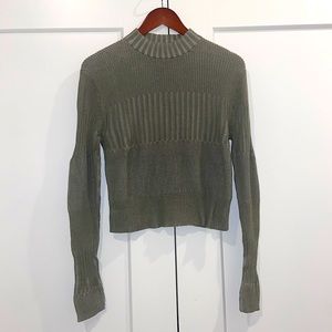 NWOT Women’s Long Sleeve Green Tee from American Eagle Size Large